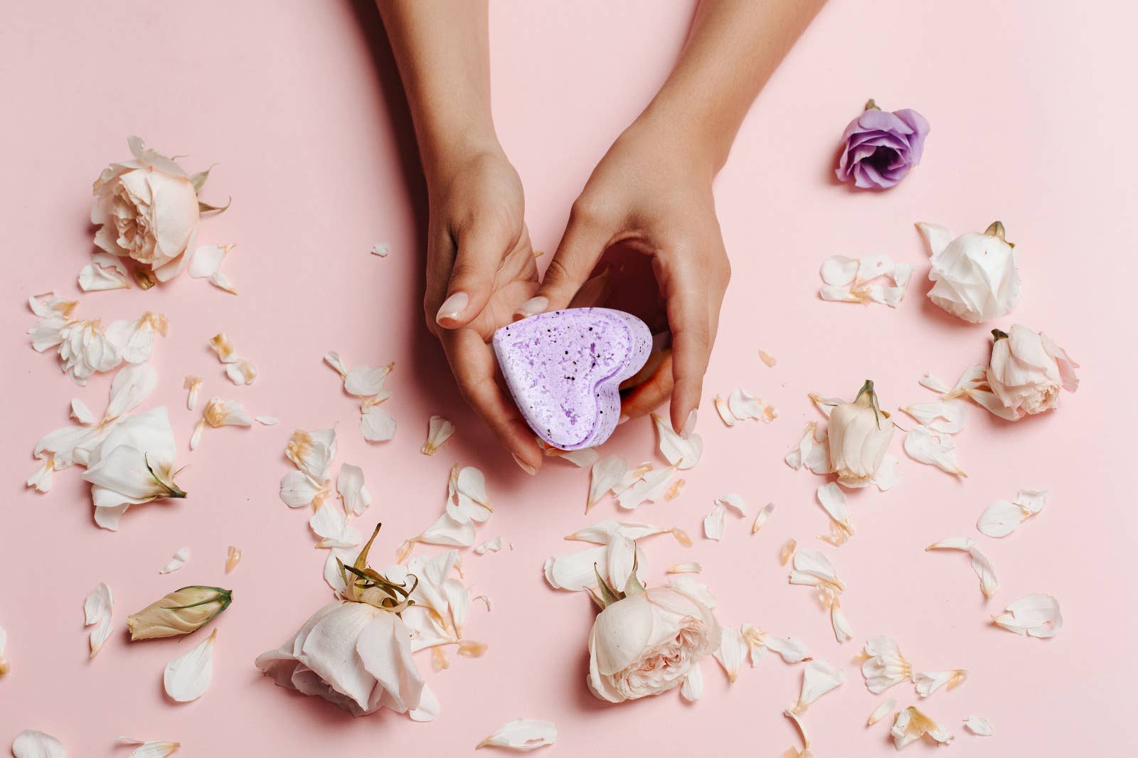 True Lavender Collective Lavender Bath Bomb - Heart