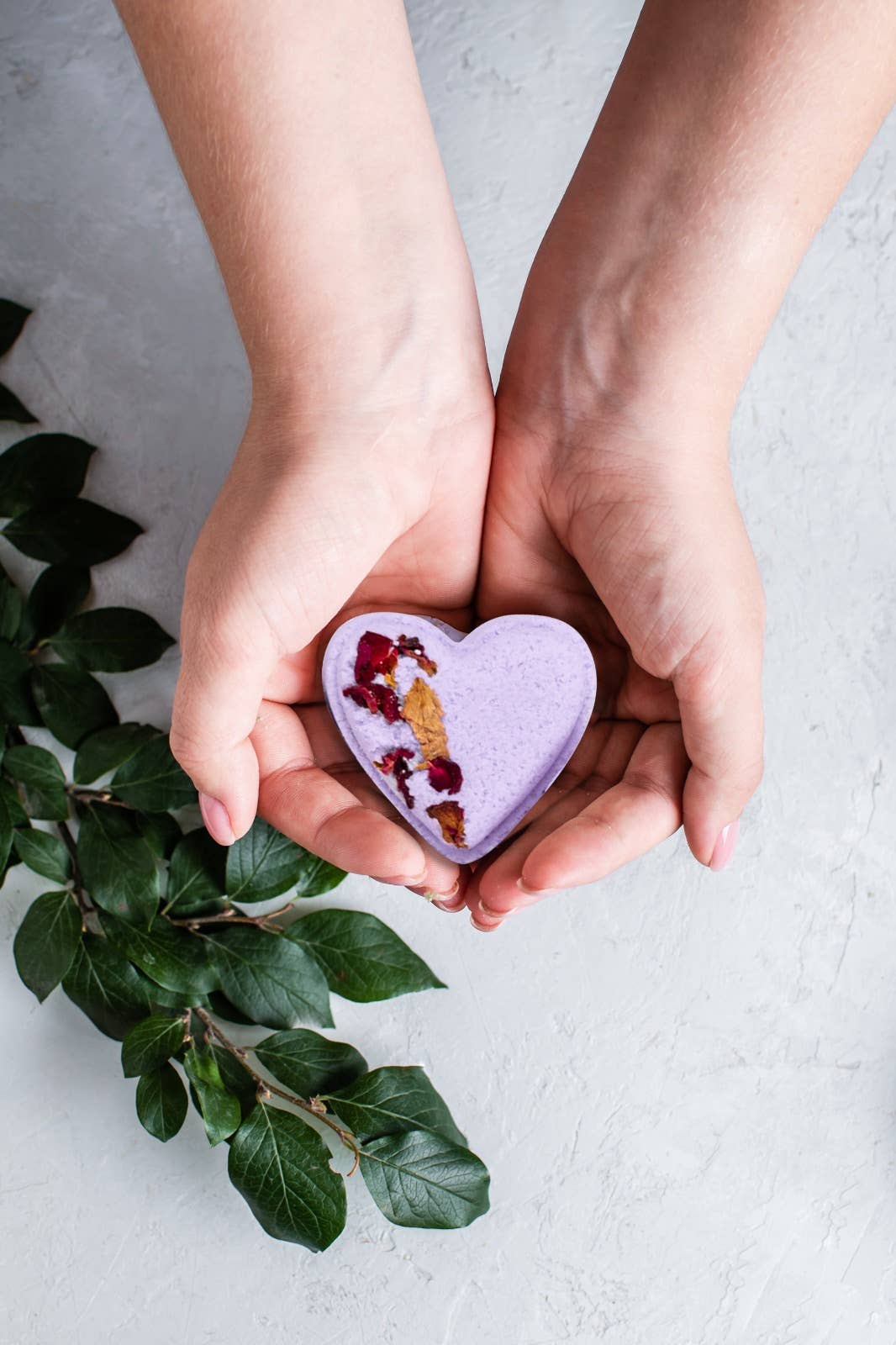 True Lavender Collective Lavender Bath Bomb - Heart