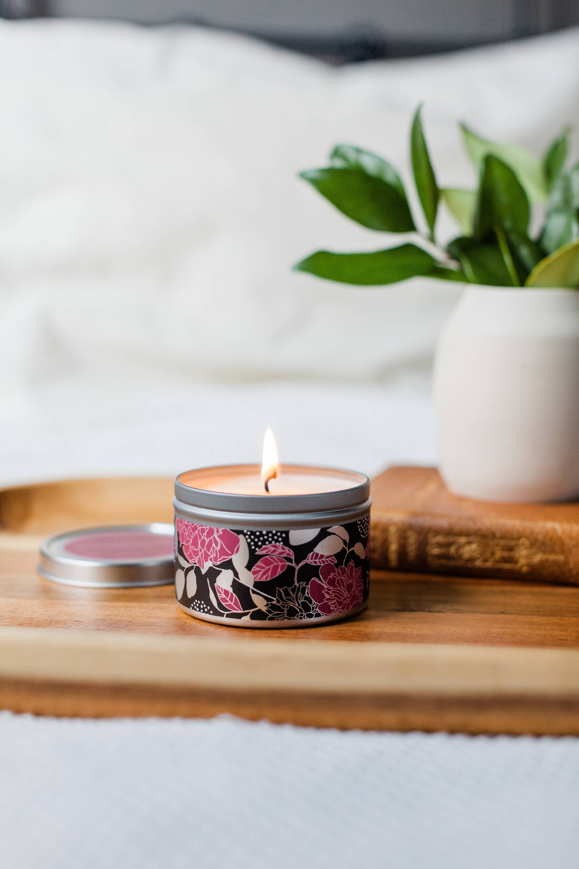 Victoria's Lavender Soy Candle - Blackberry Sage & Lavender